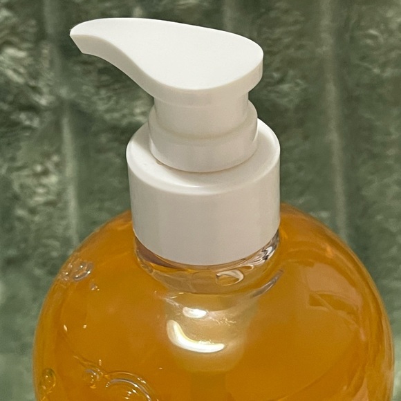 Crabtree & Evelyn Summer Hill Bath & Shower Gel - Orange - Picture 4 of 5